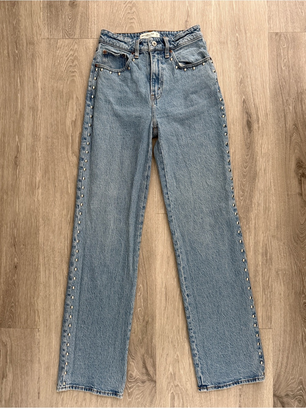 Abercrombie & Fitch High Rise 90’s Relaxed Stud-Trim Straight Leg Jeans